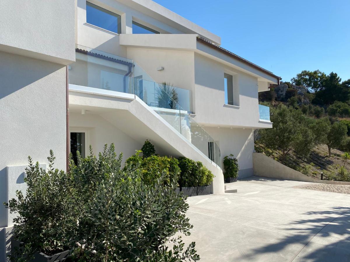 Il Mare Di Giu Boutique Guesthouse Ликата Экстерьер фото
